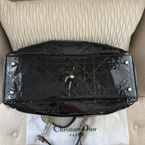 Christian Dior Le Trente Cannage Black Patent Hobo Bag - Like New - Picture 10 of 14